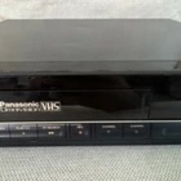Panasonic PV-4110 VCR Video Cassette Player VHS Player Cleaned Works Tested - Picture 2 of 10